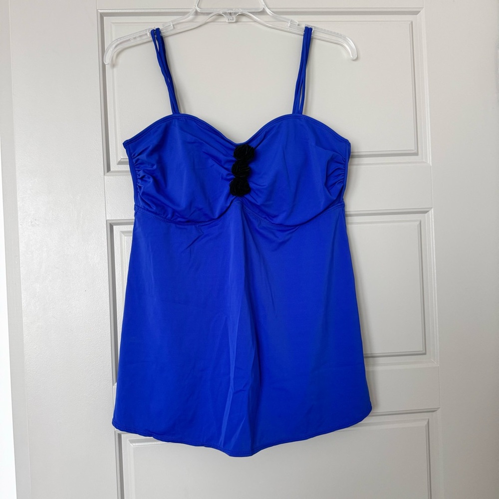 Liz Lange Maternity Swim Top - SIZE LARGE